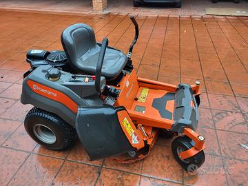 TRATTORINO RASAERBA ZERO TURN HUSQUARNA Z242F