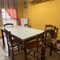 Tavolo con sedie per cucina