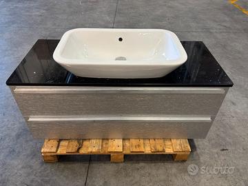 Mobile sospeso bagno con lavabo in appoggio
