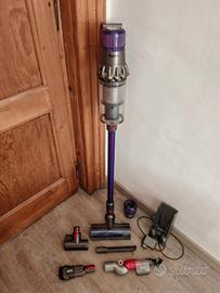 Dyson V8 Absolute + Home Cleaning Kit