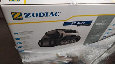 piscina pulita con robot zodiac e dolphin
