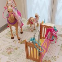 Barbie- Il Ranch, Playset con Bambola Bionda