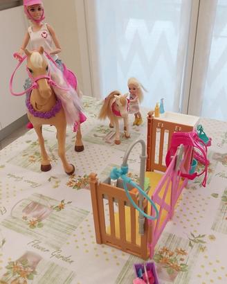 Barbie- Il Ranch, Playset con Bambola Bionda