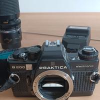 Fotocamera Reflex 35 mm. Praktica B200