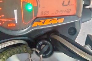 ktm 690 supermoto 
