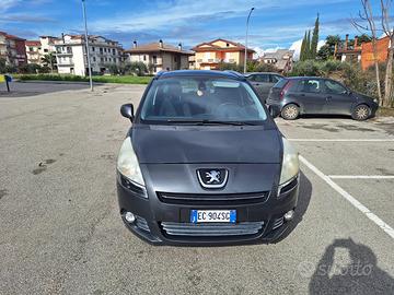 Peugeot 5008 1.6 HDi 7 posti  Spaziosa  affidabile