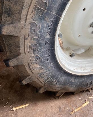 gomme per trattore agricolo