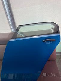 Portoriera posteriore sinistra, lato guidatore