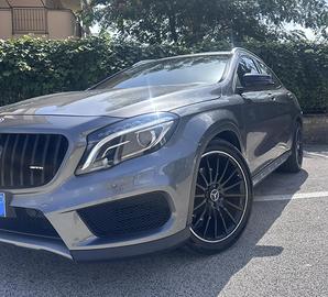 Mercedes Gla 220d allestimento amg premium