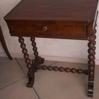 -TAVOLINO DA LAVORO LOMBARDO DELLA META' 800