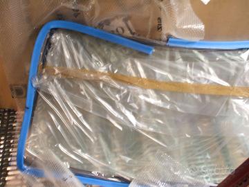 84511-86G10-000 parabrezza Suzuki Ignis