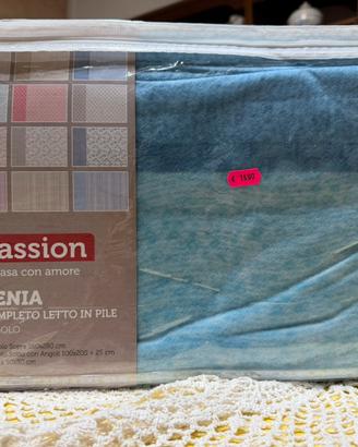 Completo letto in pile Kenia