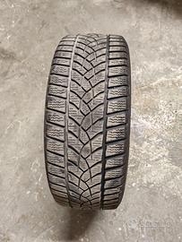 N° 3 gomme invernali GoodYear 205/45 R18