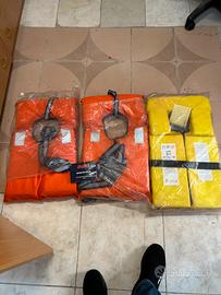 Giubbotti di salvataggio