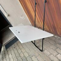 Tavolo pieghevole a parete