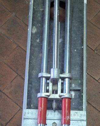 Tagliatrice manuale per piastrelle