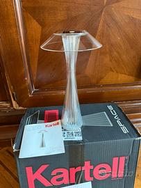 Lampada da comodino Kartell