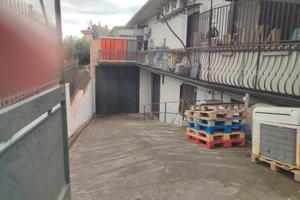 Rifinito deposito ad Aci Bonaccorsi