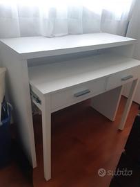 Scrivania estraibile