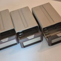 Contenitori per video-cassette VHS
