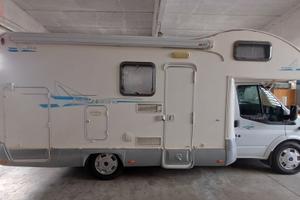 Riomor Katamarano 8 Maxi grage con motore nuovo 