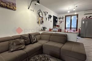 Villa a schiera Campi Bisenzio [CASTAGNOVRG] (San