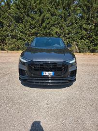 Audu Q8 Pari al nuovo 