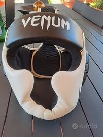 COMPLETO BOXE (CASCHETTO, GUANTONI E PESETTI)