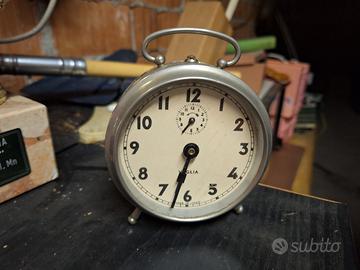 sveglia caricamento manuale