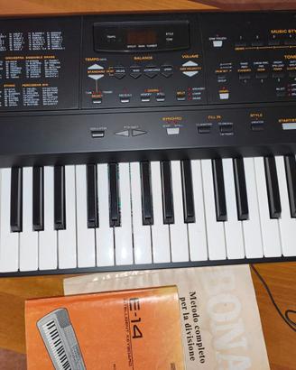 Tastiera Roland E-14