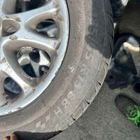 CERCHI IN LEGA PER ALFA 147 E PNEUMATICI