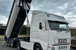 Trattore Stradale Volvo semirimorchio vasca Adige