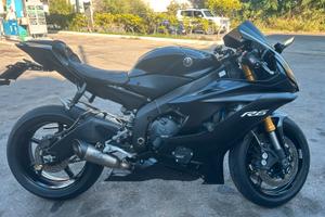 Yamaha R6