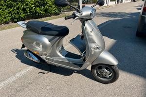 PIAGGIO ET4 125