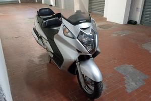 Honda silver Wing 600