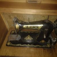 MACCHINA DA CUCIRE SINGER CON MOBILETTO