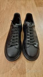 Scarpe in pelle nera Alexander McQueen
