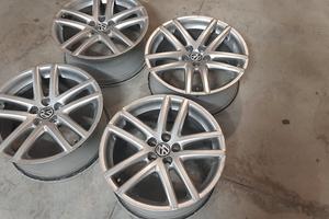 Cerchi in lega da 17 pollici originali Volkswagen 