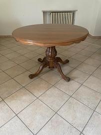 Tavolo rotondo barocco piemontese 