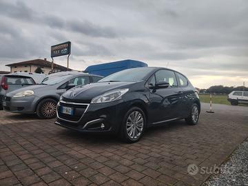 Peugeot 208 PureTech 82 3 porte Access