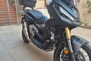 Honda xadv 750