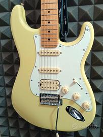 FENDER Stratocaster Player II HSS (NUOVA)
