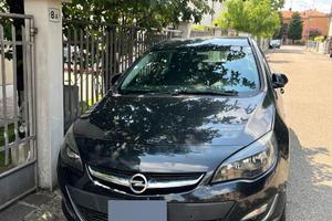 Opel Astra J Sw