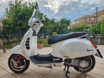 Vespa GTS 300