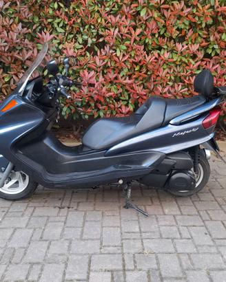 Yamaha Majesty 250