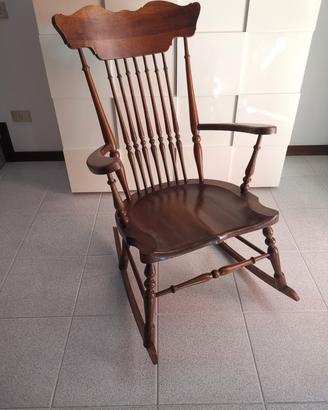Sedia a dondolo vintage 