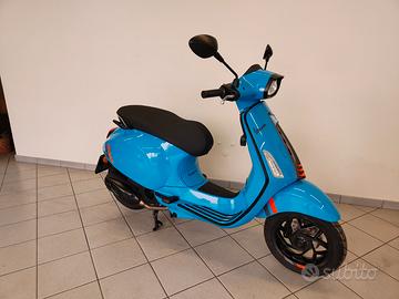 Piaggio Vespa Sprint S 125 Sconto + Bauletto OMAGG