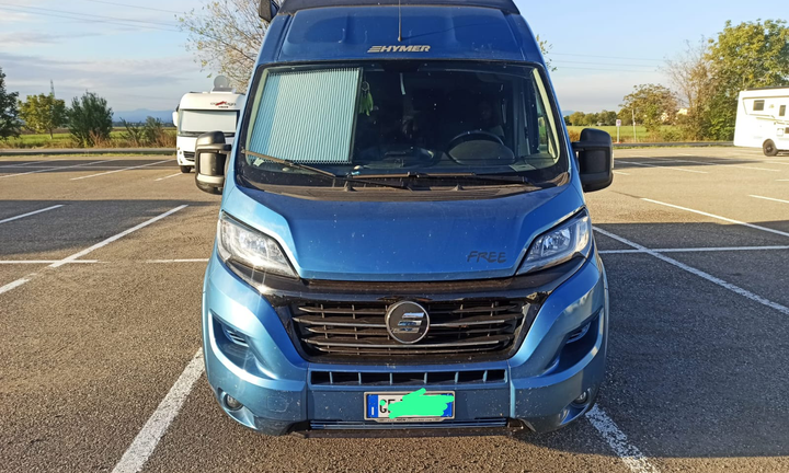 Van 540 blu
