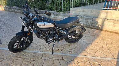 Ducati Scrambler Icon Dark 800 - 2020
