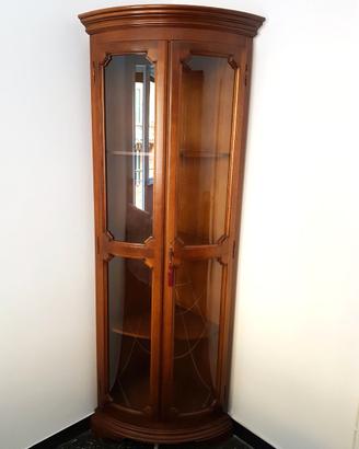 Vetrina angolare elegante vintage